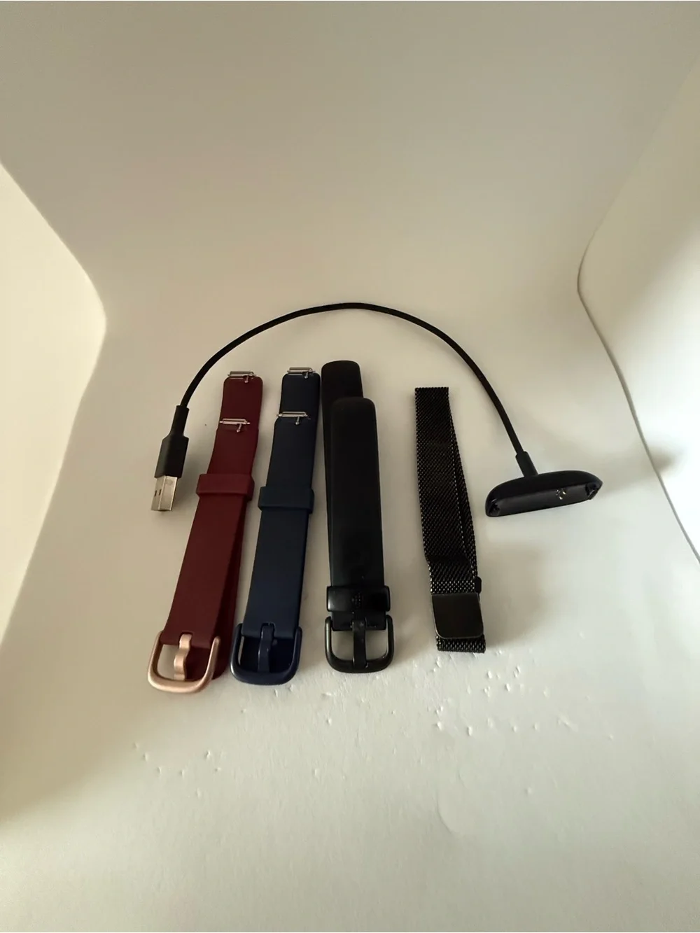 Fitbit Inspire 2 - Smart Fitness Tracker with 4 extra bands
